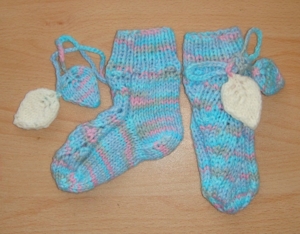 Носки для девочки ажурные ручной работы