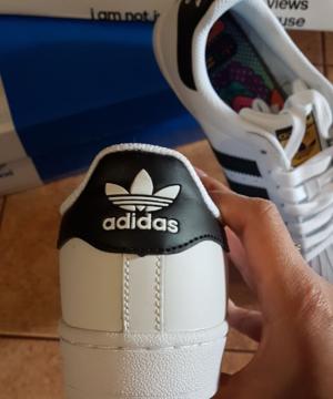 medium-Кроссовки Adidas натур.кожа