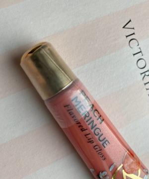 medium-Блеск для губ Victorias Secret персиковое безе